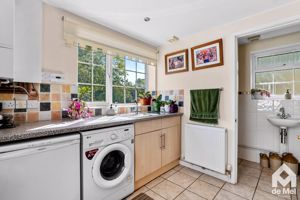 Photo 19- click for photo gallery